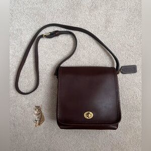 Vintage Coach Companion Flap with Original Hangtag, Mahogany 9076